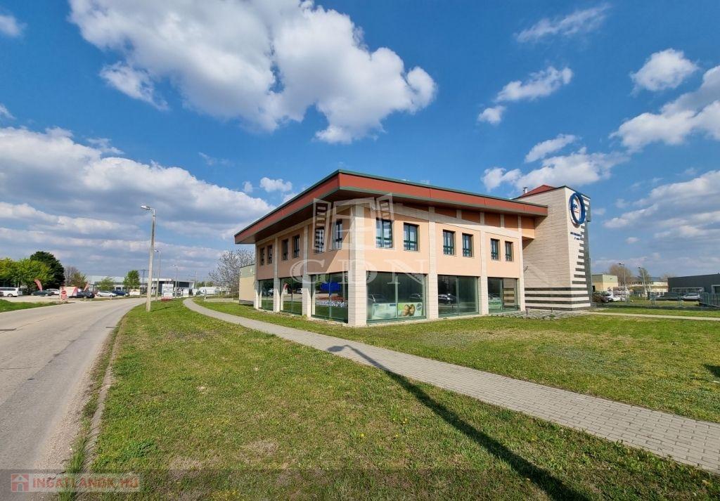 Kiadó iroda/üzlethelyiség