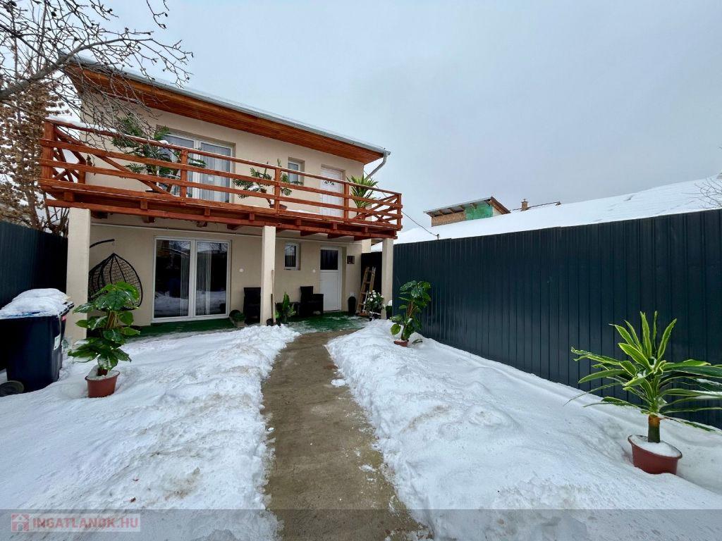 Eladó családi ház